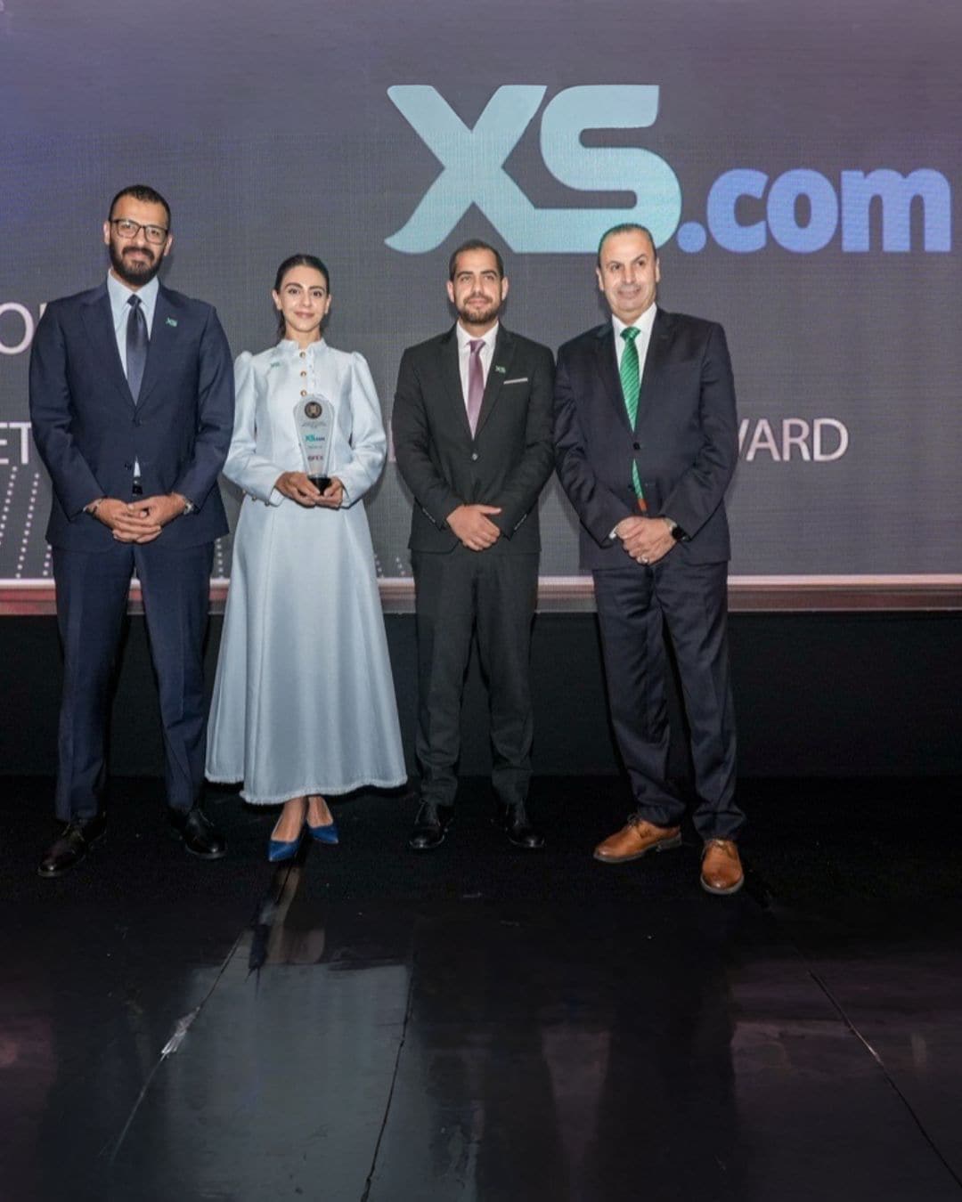 XS.com Receives Global Multi-Asset Brokerage Leadership Award in Qatar
